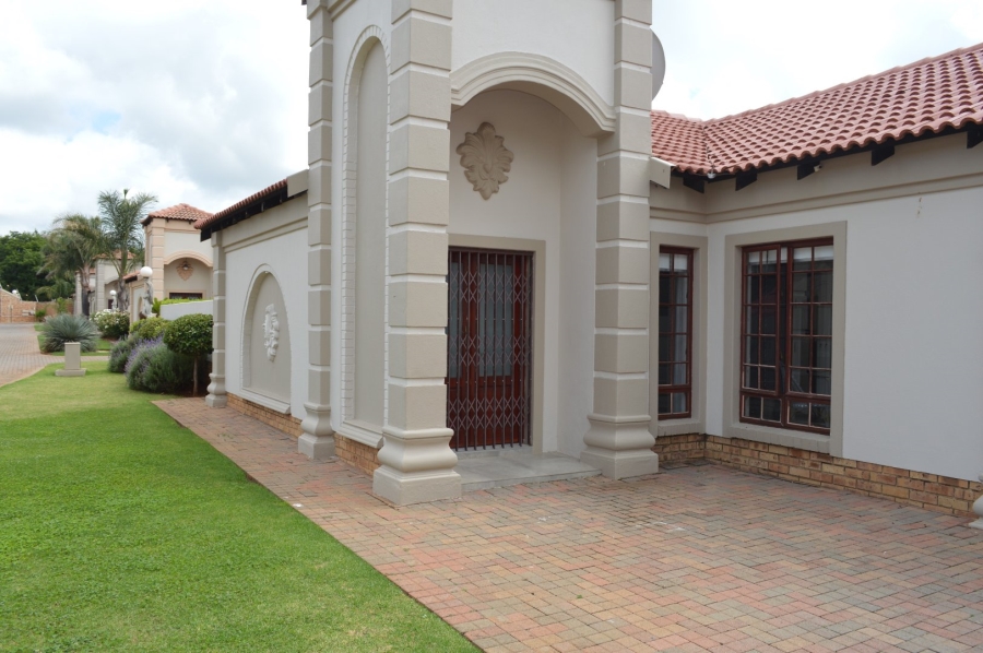 3 Bedroom Property for Sale in Flamwood North West